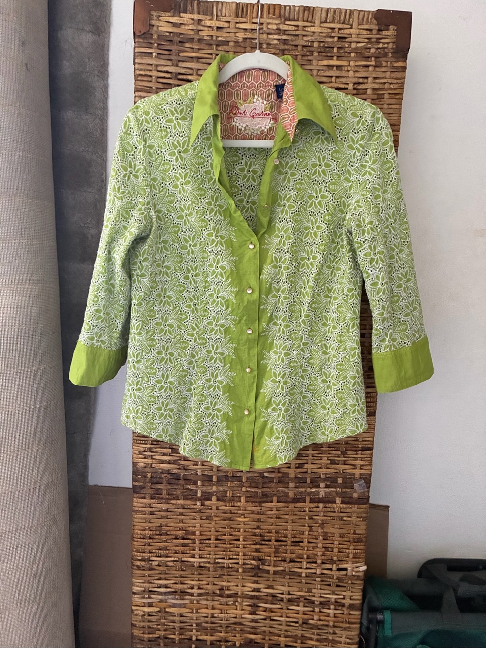 Robert Graham Blouse. Size Large.